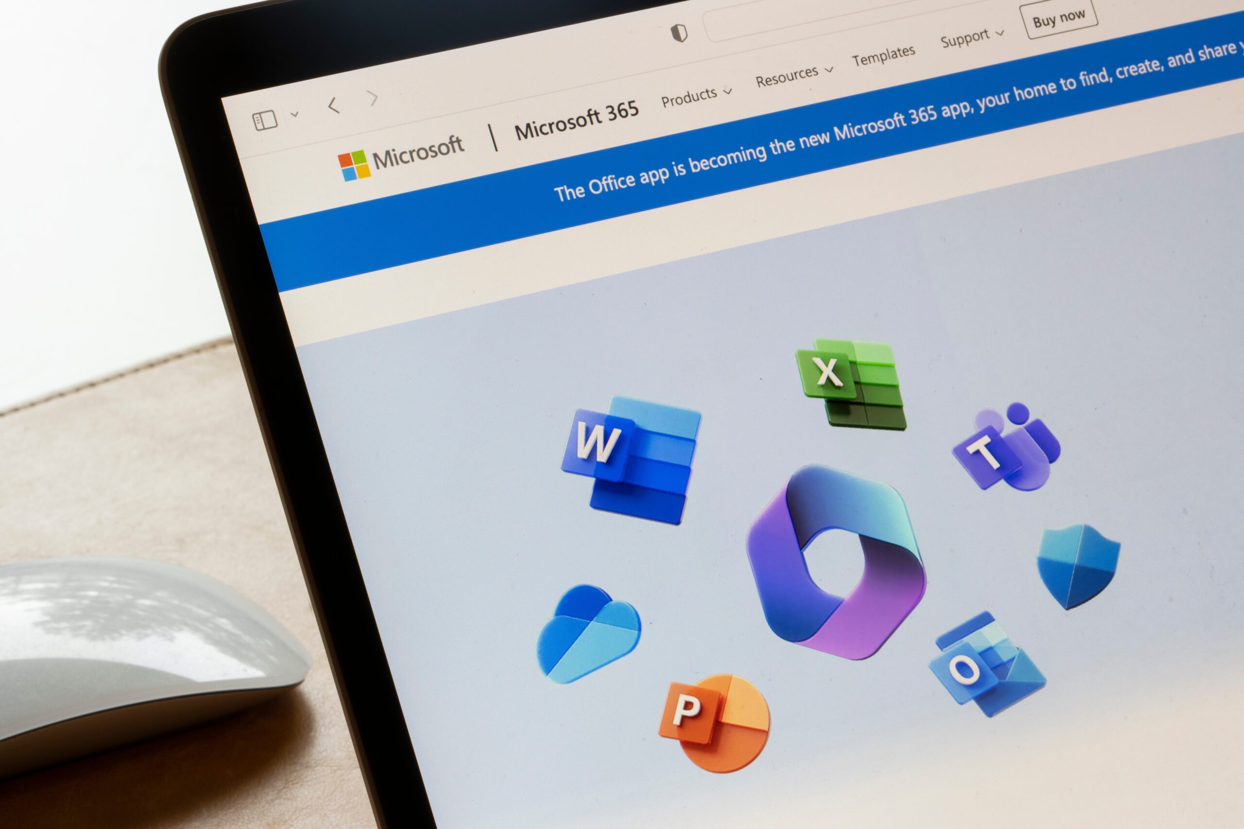 Microsoft 365 logo with other apps logos around it